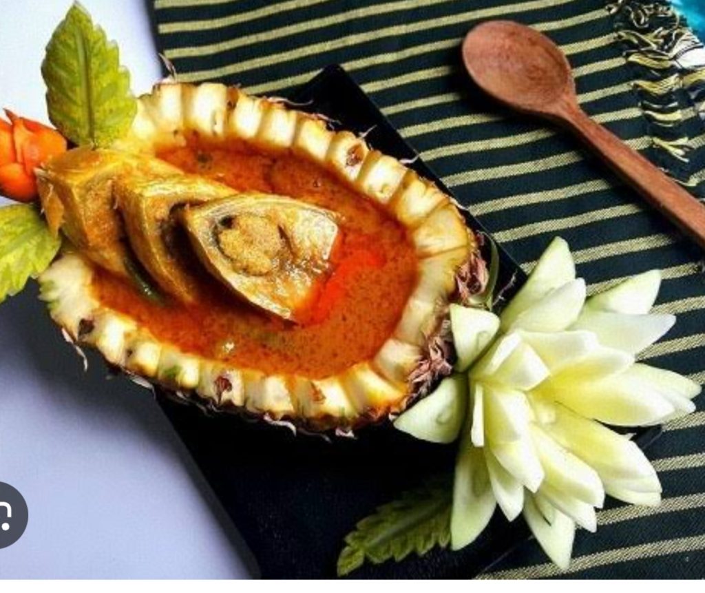 আনারস ইলিশ (সপ্তমী স্পেশাল)